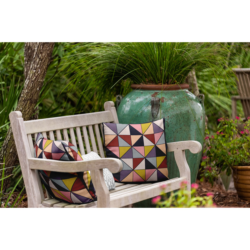 Coussin intérieur / extérieur Leafy Branch, H 20 po x l 20 po, Mauve / rouge / gris géométrique