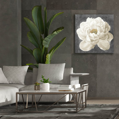  «Vivid Floral 1 White Flower» par Danhui Nai, art mural sur toile
