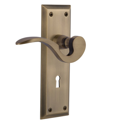 New York Plate Privacy (Bed & Bath) with Decorative Keyhole and Manor Lever