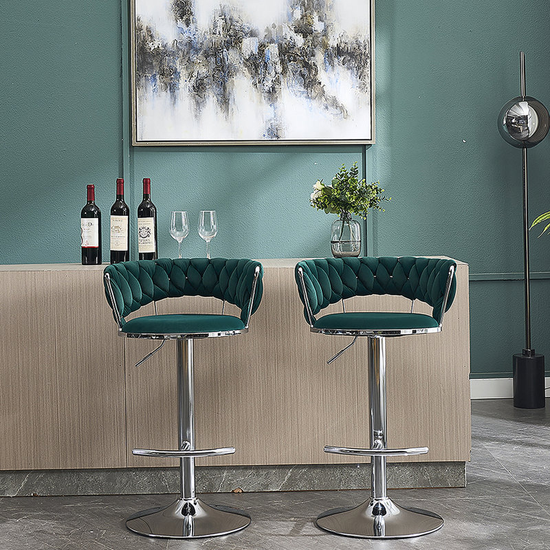 Ensemble de 2 tabourets de bar, avec repose-pieds chromé et base pivotante à hauteur réglable en velours + tabouret de bar simple à pieds chromés - Vert