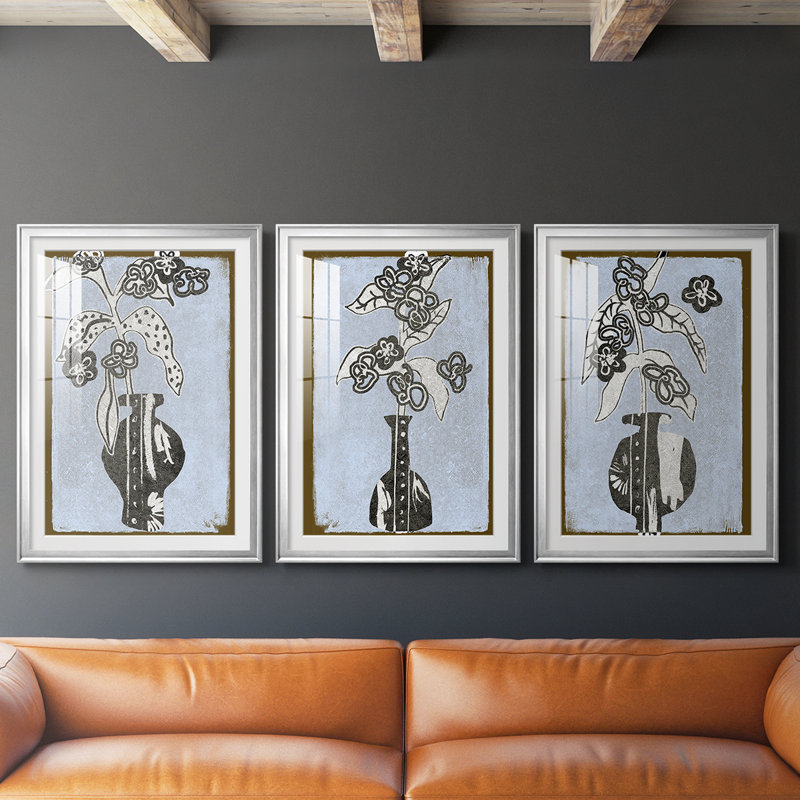 Fleurs graphiques dans un vase II - reproduction sur mesure encadrée de qualité supérieure - 3 pièces, H 21 po x l 30 po