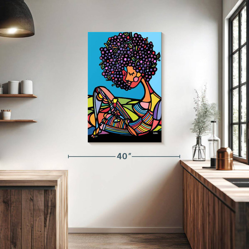 Leisha Afro, H 39 po x l 26 po