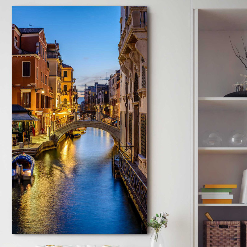 « canal », reproduction de photo sur toile tendue, H 30 po x l 18 po x P 1 po