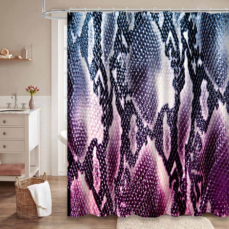 Rideau de douche Snake Skin, L 72 po x l 84 po