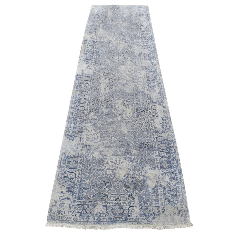 Tapis de couloir gris en soie pure noué à la main 2 pi 5 po x 10 pi D7B232BA686848E5AB9DE2B7618E3E2C