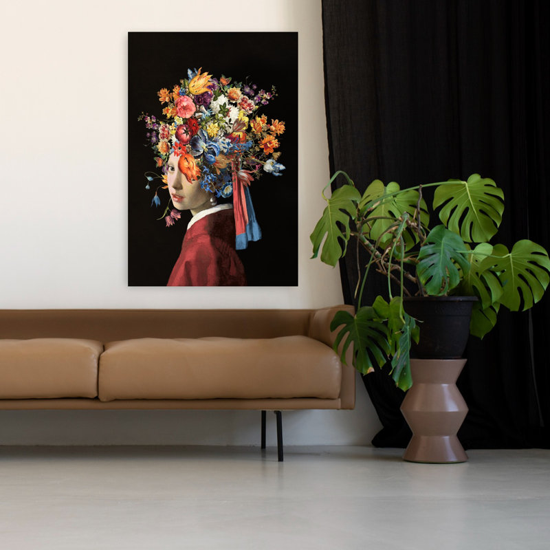 «Girl With Pearl - 2022 Flowered Edition Elegant Contemporary Portrait Spring», art mural, H 48 po x l 32 po