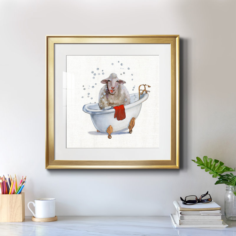 Farm Tub Lamb - Peinture encadrée, H 17,5 po x l 17,5 po x P 1,5 po, Encadrement doré