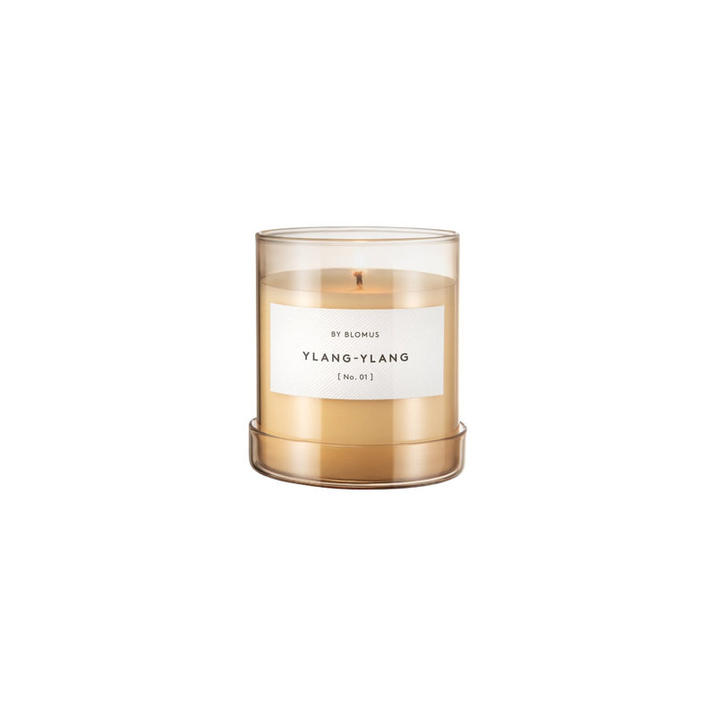 Bougie parfumée dans un contenant en verre Valoa, 10,5 oz. Pot, Rose brumeux