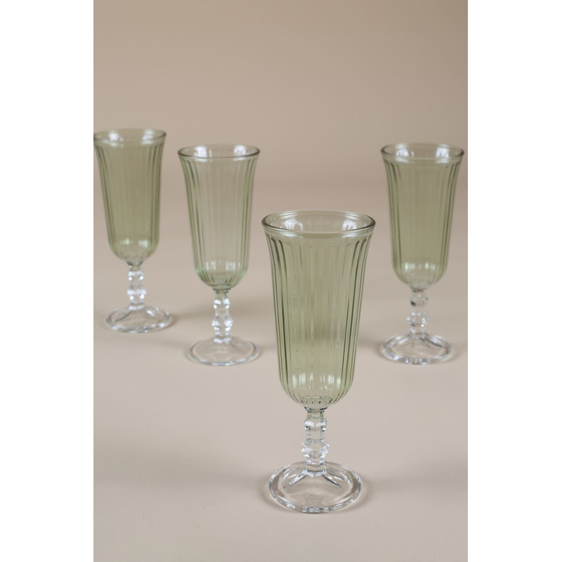 Ensemble de verres à vin Elegant (4 pièces), vert, 2,4 x 2,4 x 6,2 pouces | 100% verre, capacité de 4,1 oz liq. Parfait pour les réceptions et les cadeaux, lavage à la main recommandé pour une utilisation durable, design élégant et durable
