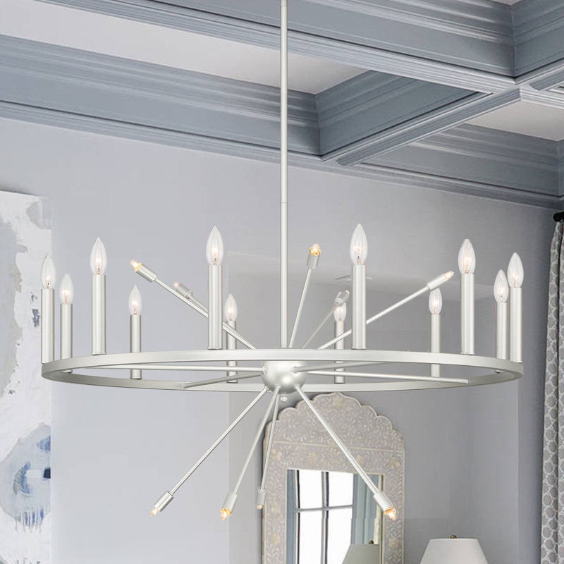 Lustre en forme de roue de chariot à 22 lumières de style bougie, Blanc / argent antique