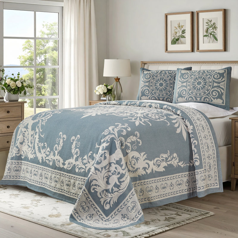 Rio Lightweight Cotton Blend Woven Jacquard Traditional Medallion Bedspread/Coverlet Set, Cerulean Blue