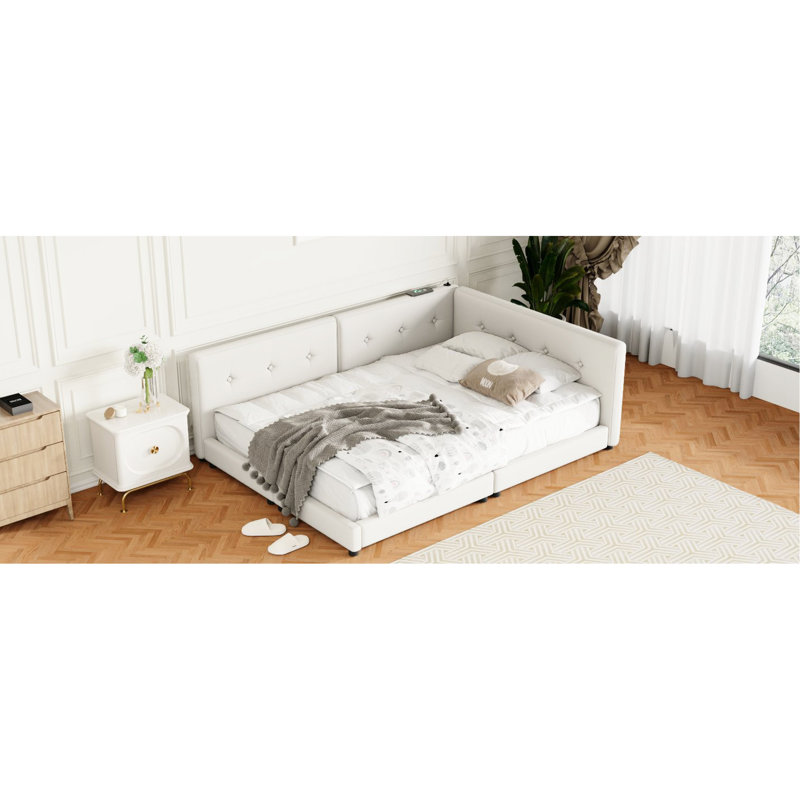 Grand lit tapissier avec ports en beige - Bois et lin élégant recouvrant les ports, magnifique support