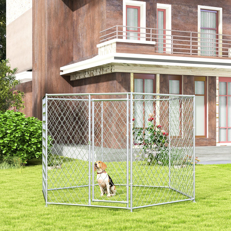 Piste pour chien 9,2 pi x 8 pi 5,6 pi, argent Extérieur pour chiens de taille moyenne et grande. Entrée verrouillable sécurisée. Espace spacieux et relaxant. Weather-. Méthode d'installation facile pour une entrée de taille moyenne à grande. Relaxant.