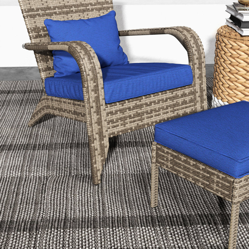 Chaise d'extérieur rembourrée bleu foncé pour terrasse, jardin, cour avant, patio, haut dossier et grande assise.