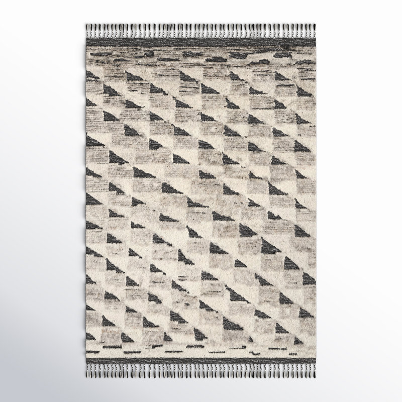 Benjamin Hand Knotted Natural/Black Area Rug, Rectangle 5'6" x 8'6"