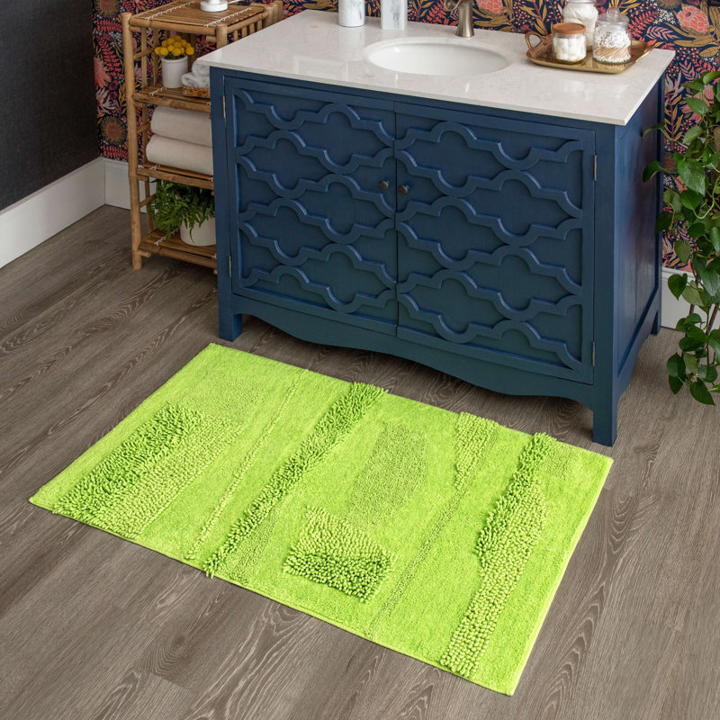 Laverne High/Low Stain/Fade Resistant Non-Slip Machine Washable Bath Mat, Fiesta Lime, 27" W x 45" L