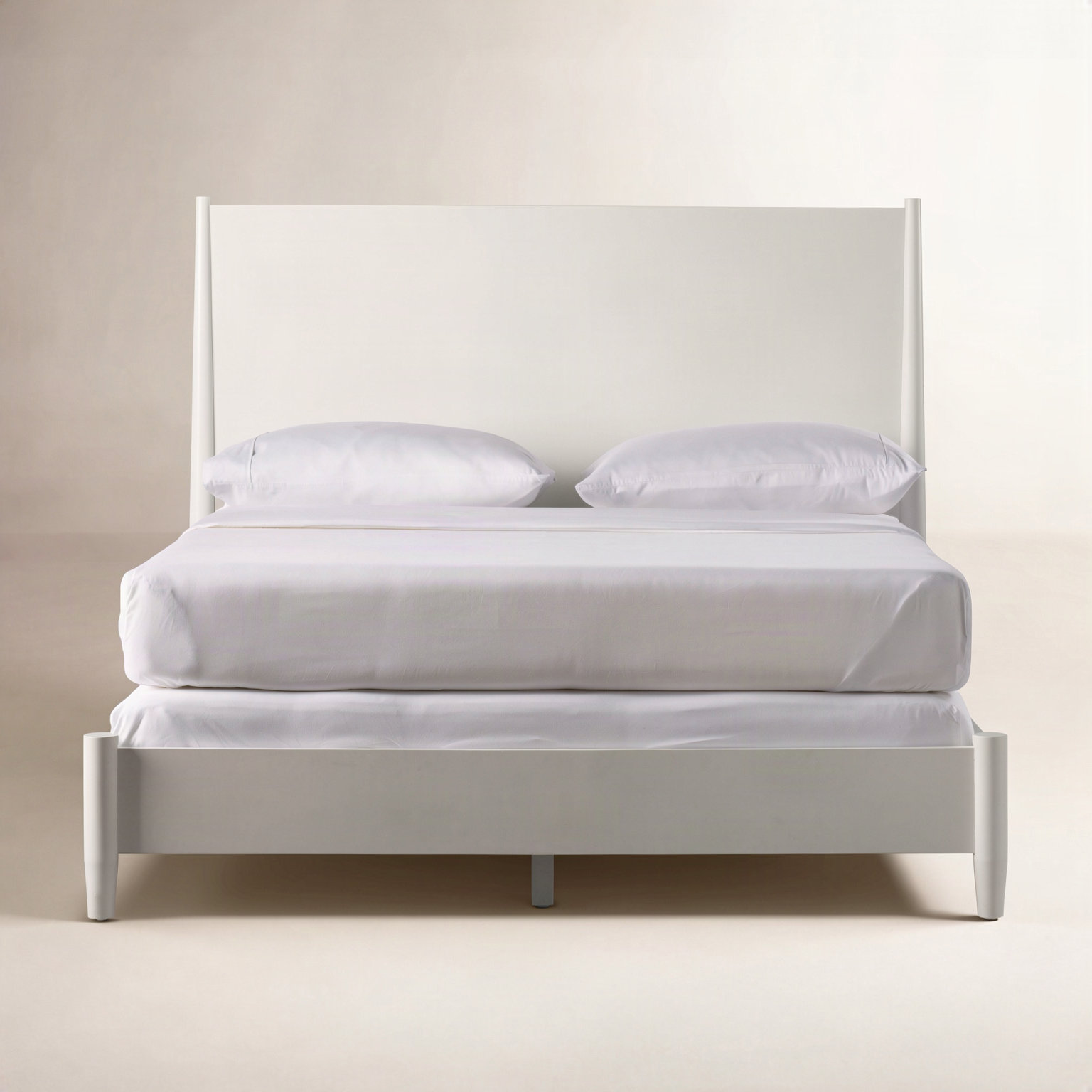 Williams Mahogany Bed, King, Gray
