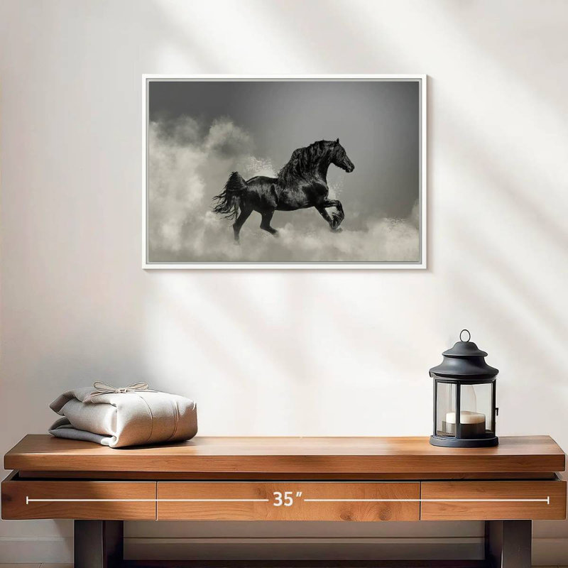 Cheval frison noir au galop, Cadre flottant blanc, 19 po x 13 po