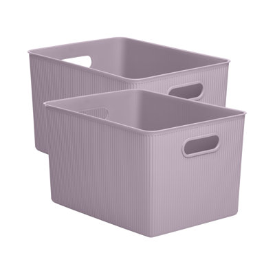 Panier en plastique nervuré