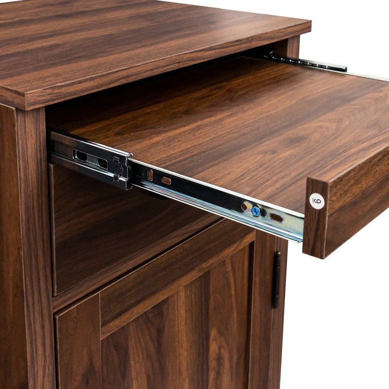 Armoire modulaire avec noyer brun pour une salle à manger fonctionnelle et sophistiquée