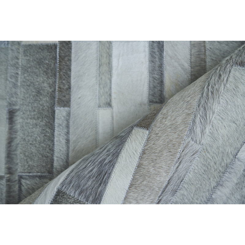 Natural Hide Hand Woven Cowhide Geometric Area Rug, Rectangle 5' x 8'