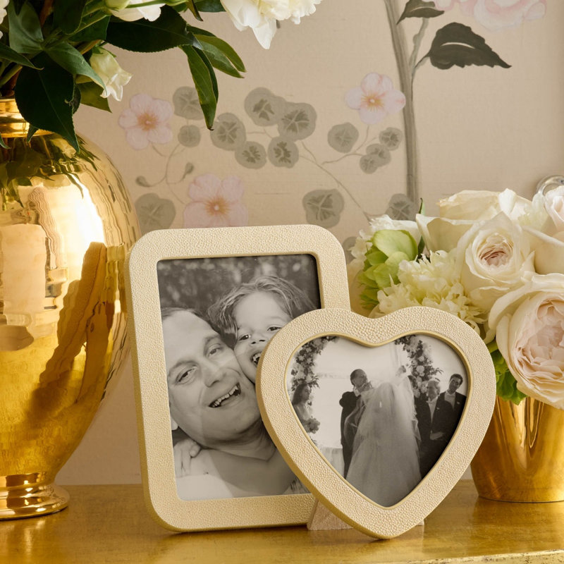 Shagreen Heart Frame, Cream
