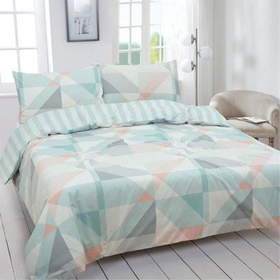 Siobhan Geometric Shapes Duvet Cover Set with Pillowcases Included