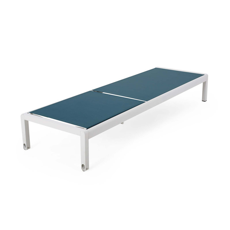 Chaise longue réglable en filet avec structure en aluminium et roues mobiles, Blanc, bleu