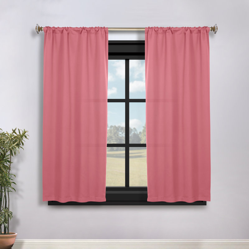 Paire de rideaux obscurcissant avec passe-tringle Moriah Millendon, L 36 po x L 63 po, Rose