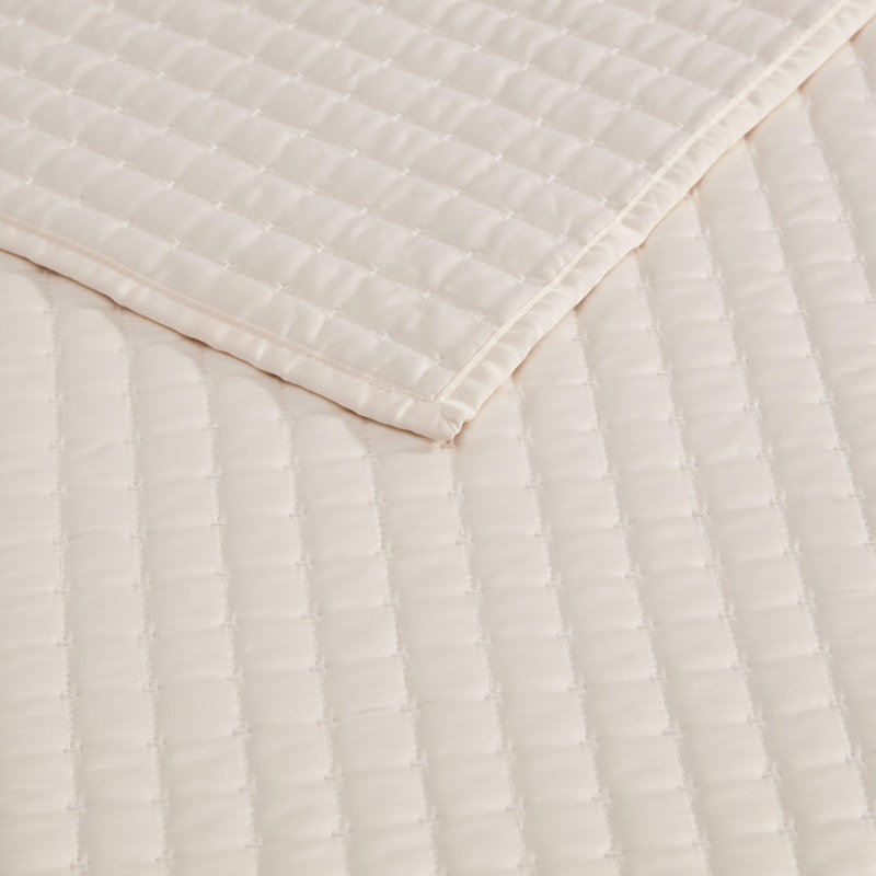 Ensemble de courtepointe réversible en satin mat Vera Vera, Queen, Beige