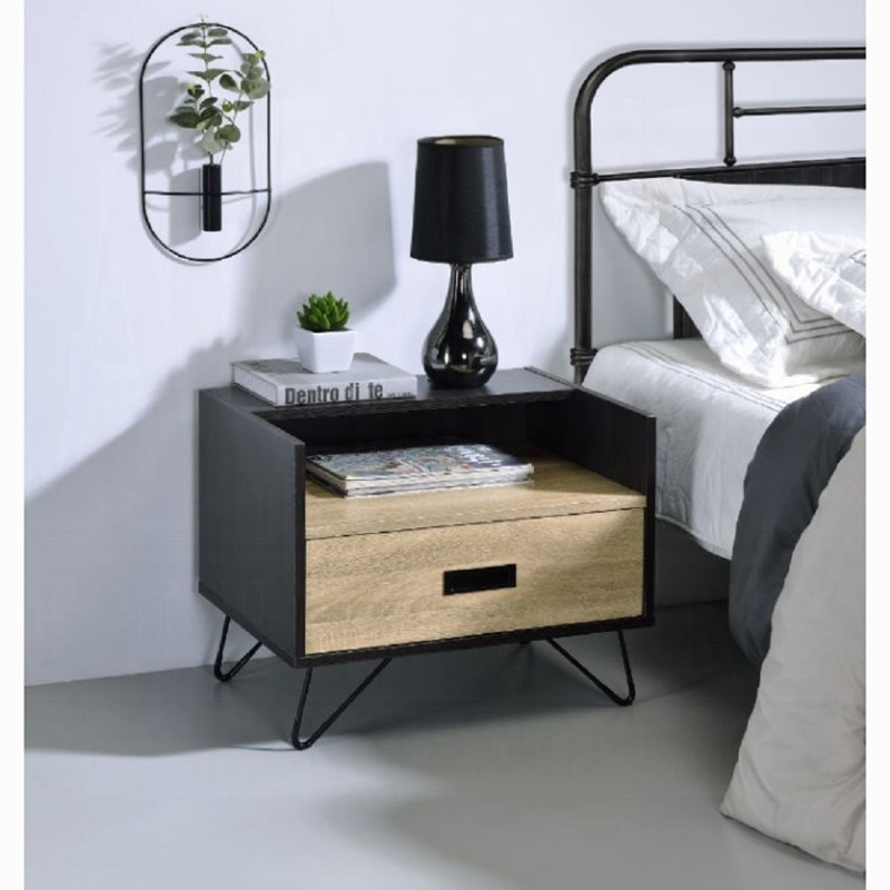 Melkree Accent Table