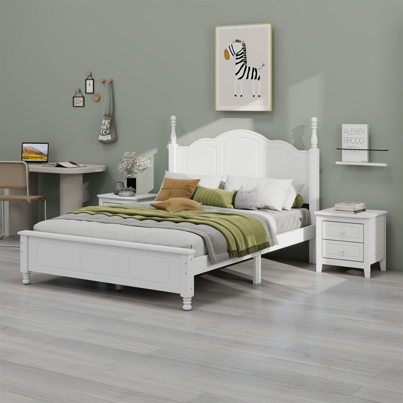 Wood Platform Bed And Two Nightstands, White