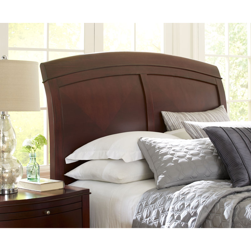 Aleidy Sleigh Bed, California King