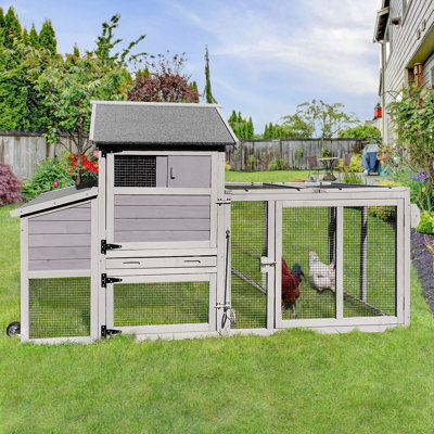 26.2 Square Feet Chicken Coop with Chicken Run For Up To 6 Chickens