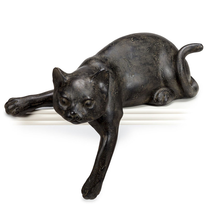 Figurine de chat délassant avec patte