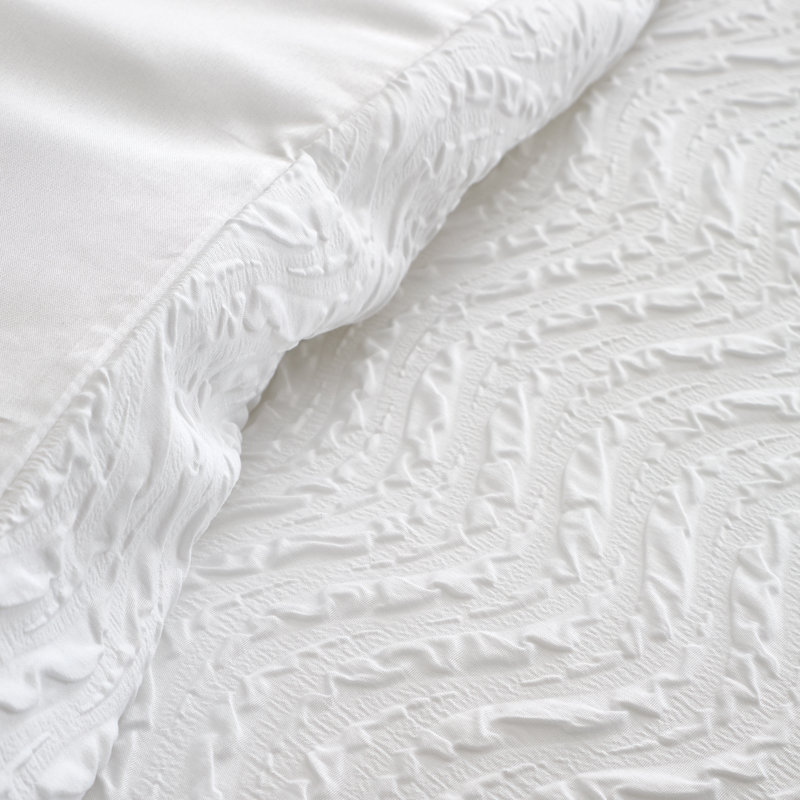Heatset Wave Duvet Cover Set, Kingsize Duvet Cover + 2 Standard Pillowcases, White