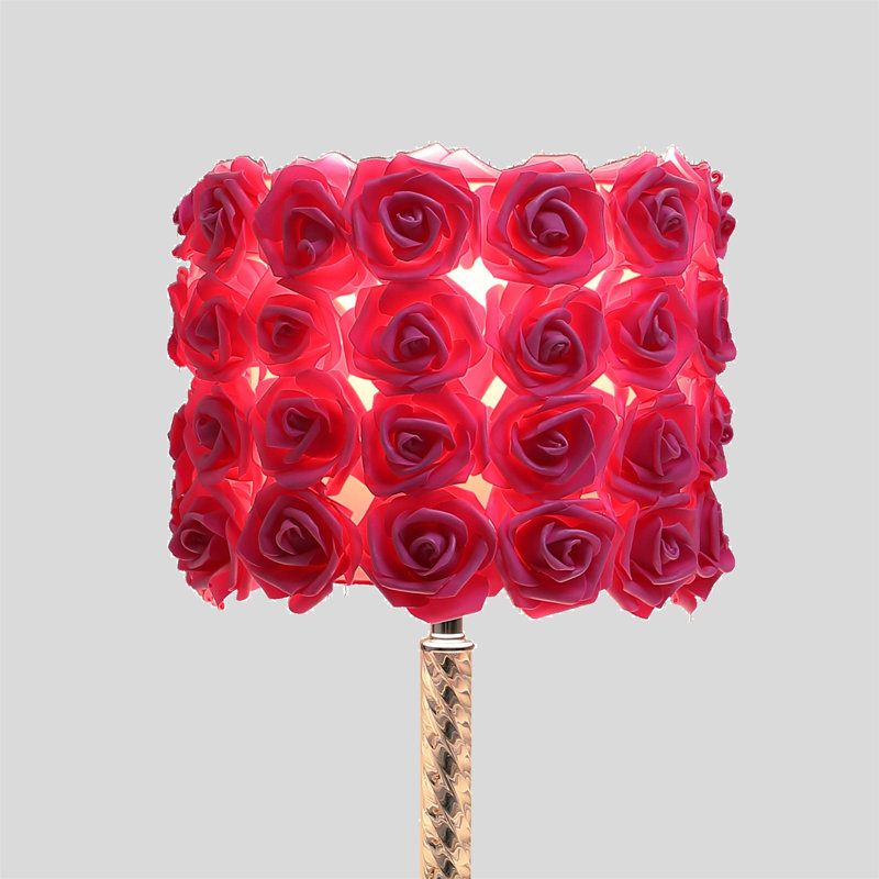 Lampe de table en acrylique 18,25 po Red Roses In Bloom, Rouge, Blanc