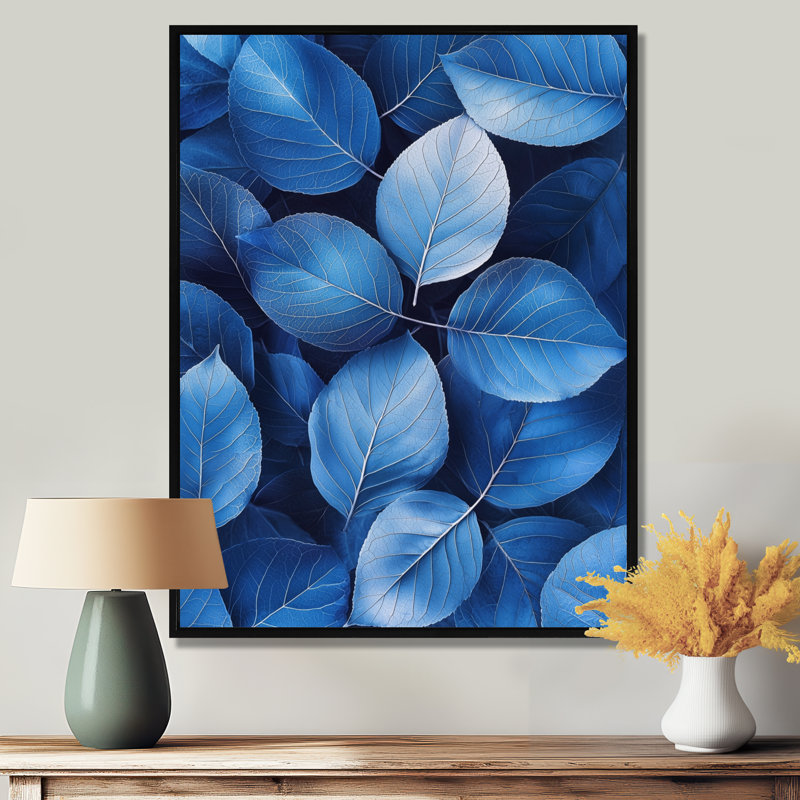 «Periwinkle Leaves Of Blue Simplicity I», reproduction sur toile, Noir, Reproduction avec cadre flottant, H 20 po x l 12 po