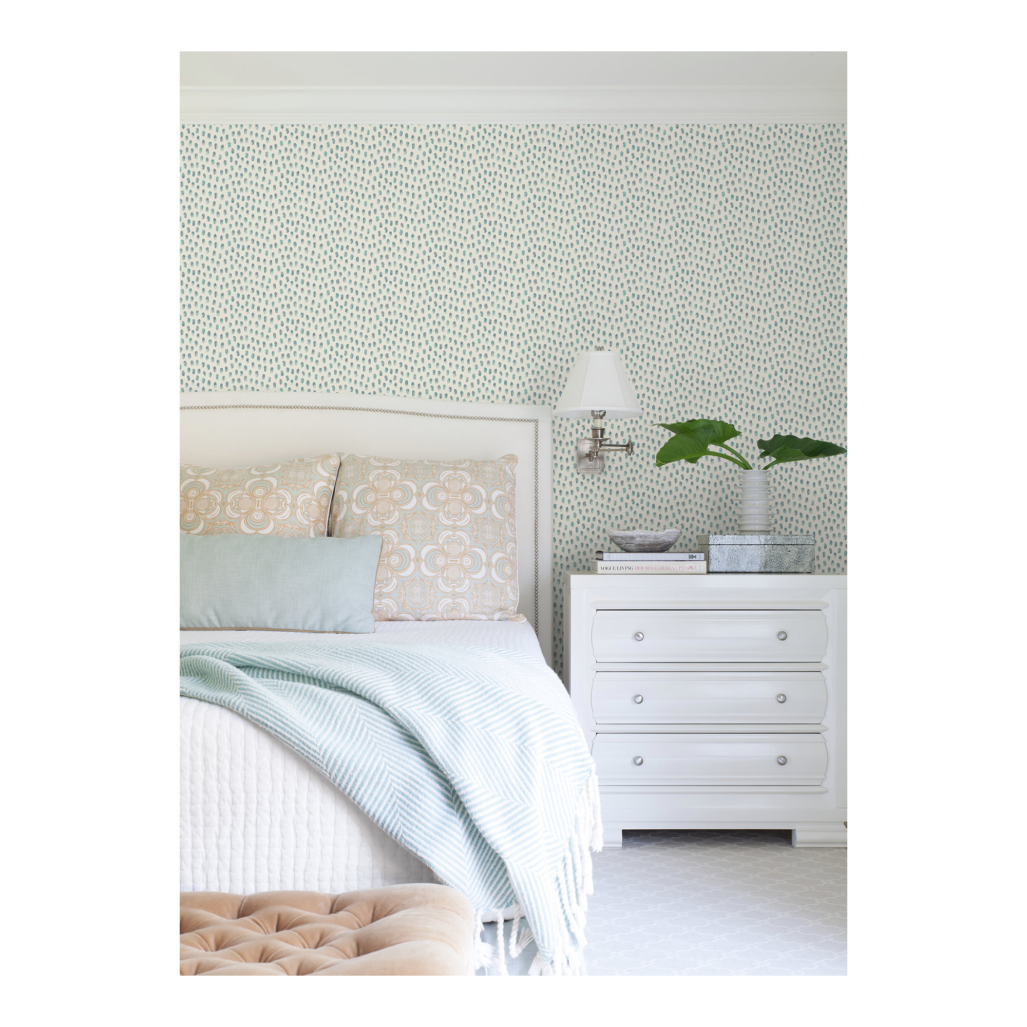 Cherbourg Modern Dots Wallpaper, Aqua