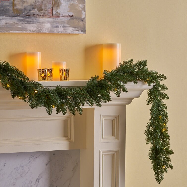 114 Amazing Christmas Garlands For Home Décor - DigsDigs