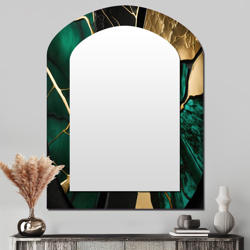Abstrait Geode Gold I - miroir asymétrique en marbre, miroir mural décoratif Green Arch, impression sur métal, 43 po x 33 po