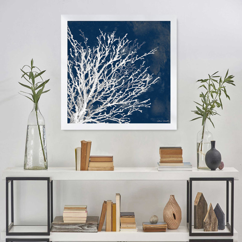 Coastal Coral II par Lanie Loreth - Peinture, H 25,5 po x l 25,5 po x P 1 po, Cadre blanc