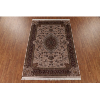 Tapis traditionnel floral 7 x 10