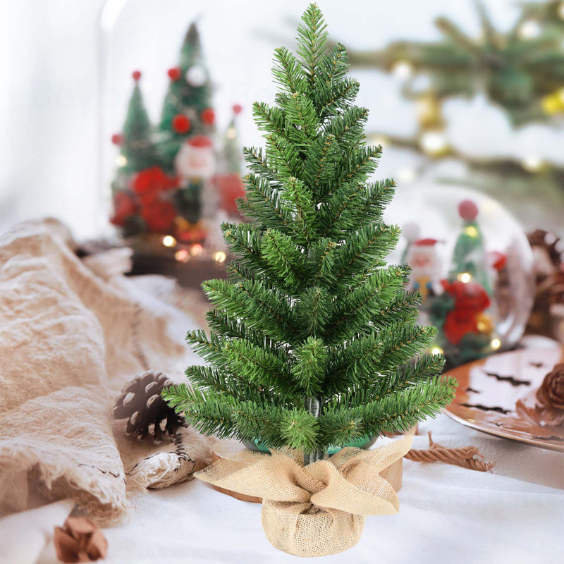 Ensemble de 2 arbres de Noël de table, petits arbres verts artificiels en PVC de 2 pi avec 68 pointes chacun, base en ciment enveloppée de toile de jute, parfaite pour les petites décorations des Fêtes et peu encombrante