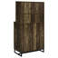 Armoire à vin 2 portes avec finition chêne rustique, design à chevrons, rangement et décorations industrielles pour la salle à manger