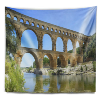 Tapisserie pont romain en aqueduc en France