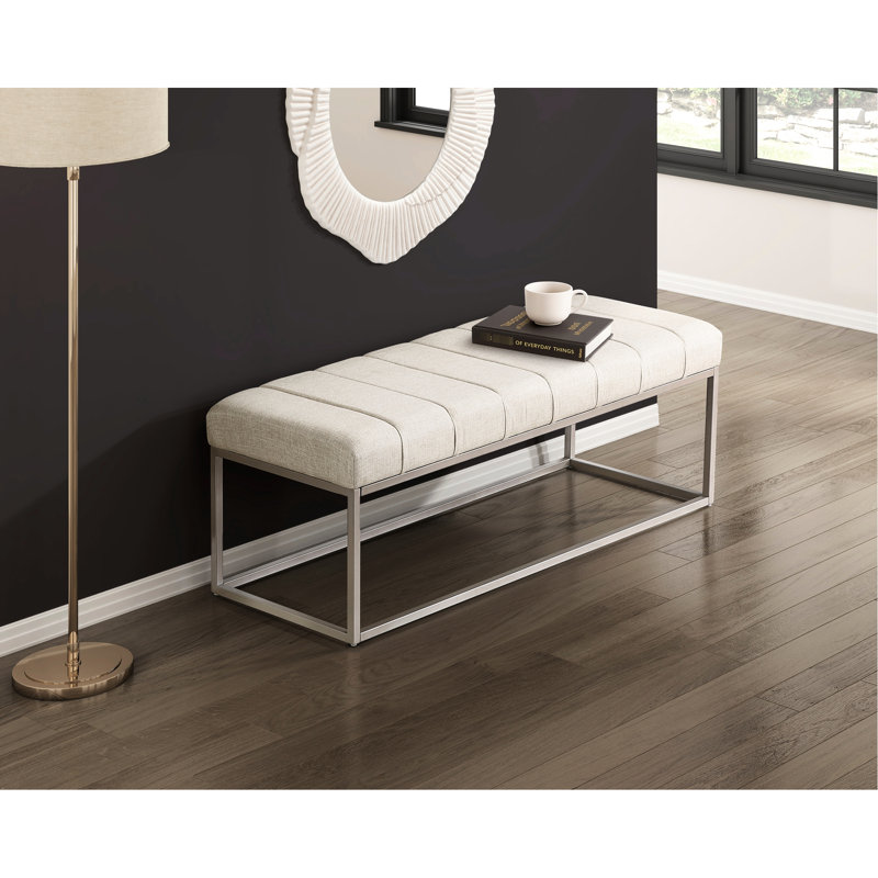 Banc rembourré beige, conception moderne, 1 pièce, rembourrage en mousse, pieds en métal champagne, largeur totale de 48 po, entrée de siège de lit