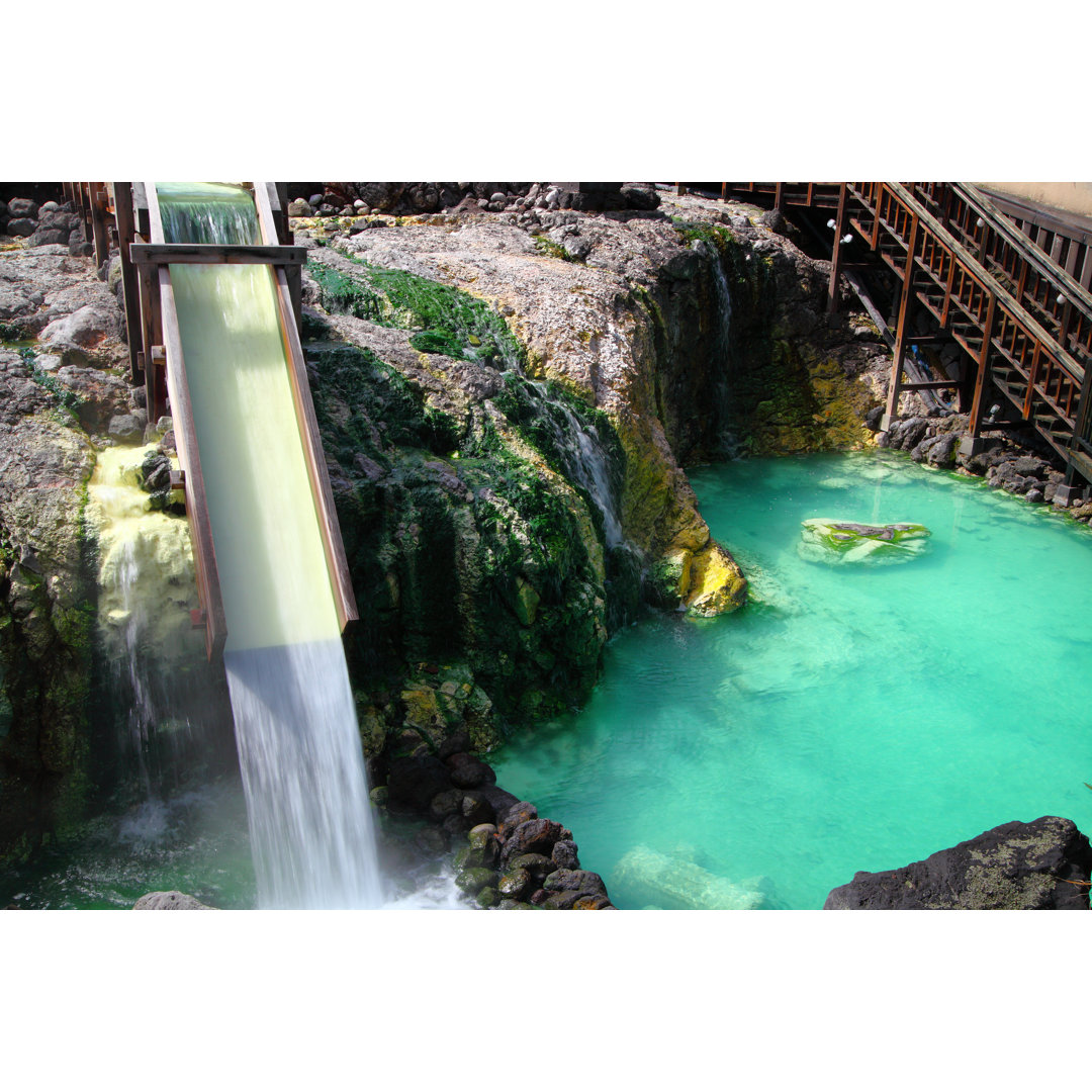 Leinwandbild Kusatsu Hot Spring in Japan