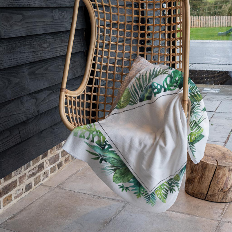 Puentes Quilted Throw Blanket