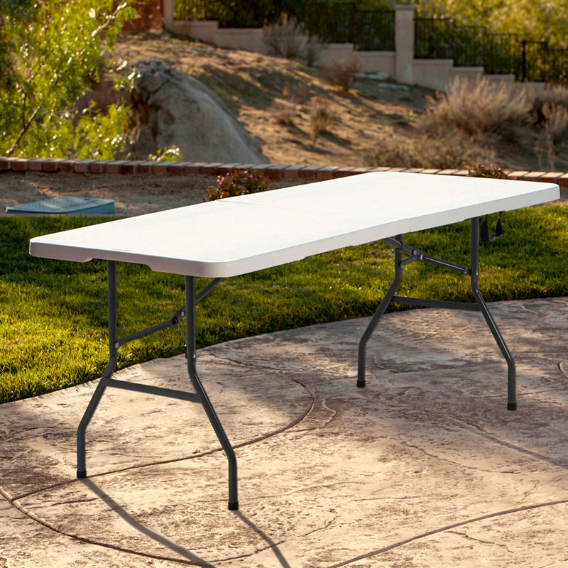 Table de pique-nique pliante en plastique avec pieds en métal durables